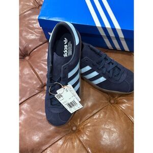 adidas Originals Stadt – Navy / Glow Blue Suede Gum Sole